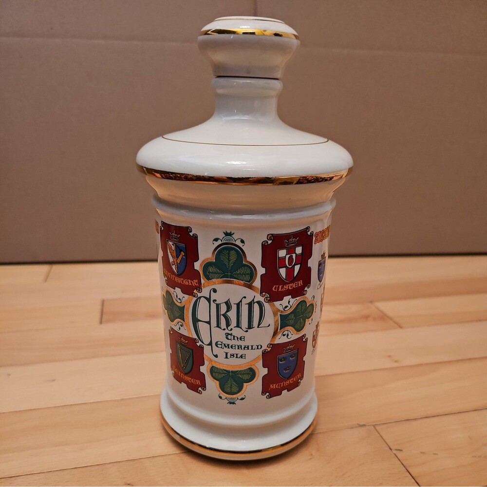 1973 Old Fitzgerald Collectors Gallery  Porcelain "Erin The Emerald Isle"